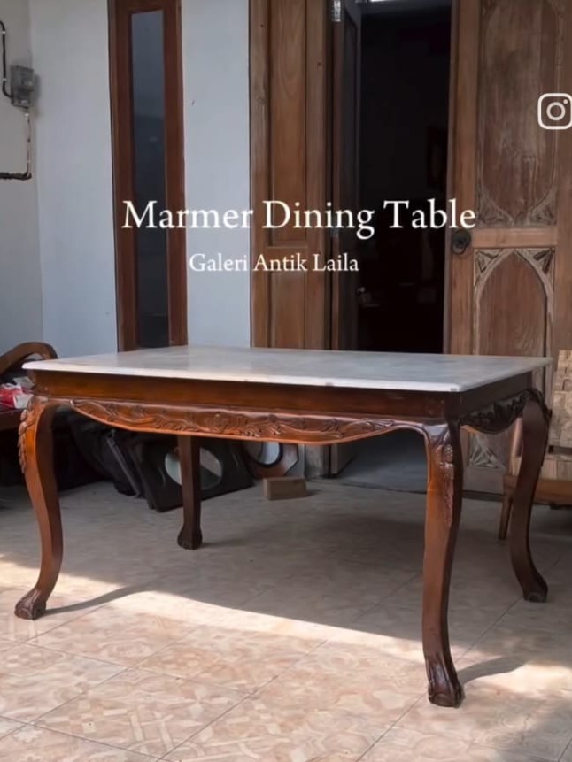 marmer dining table 34